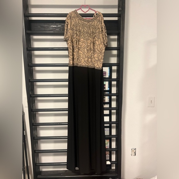 jackie jon new york Dresses & Skirts - Jackie Jon New York